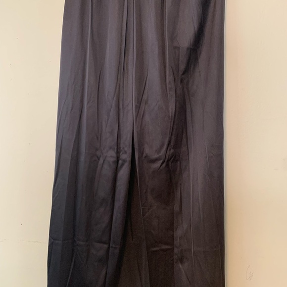 Vassarette Medium Elegant 32” Long Black Women's Slip w Slit Nylon & Lace NEW - Picture 10 of 14